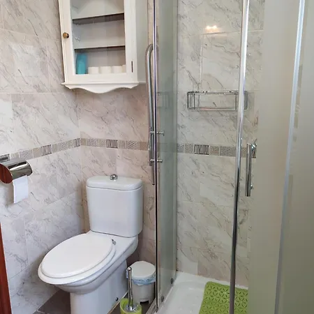 Tartanas Two Bedroom 別荘 *